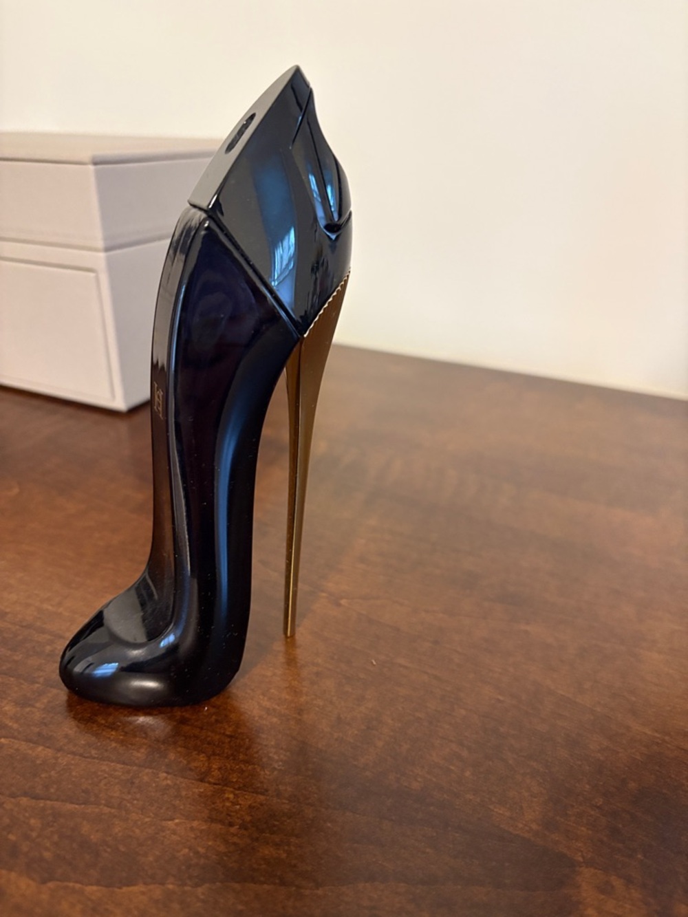 Carolina Herrera Good Girl Eau de Parfum - Picture 2 of 5